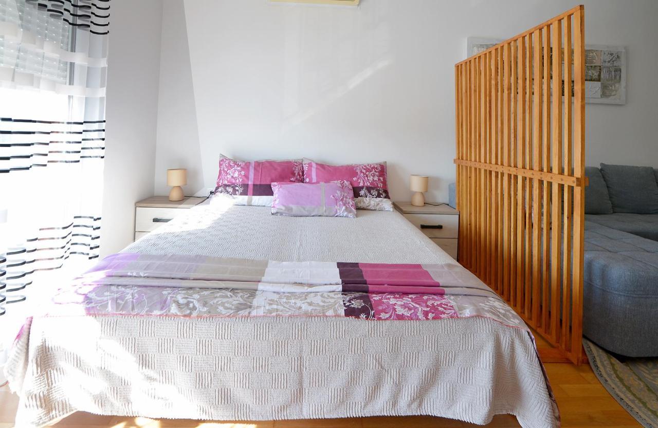 Lungo Mare Apartment With Terrace Pola Esterno foto