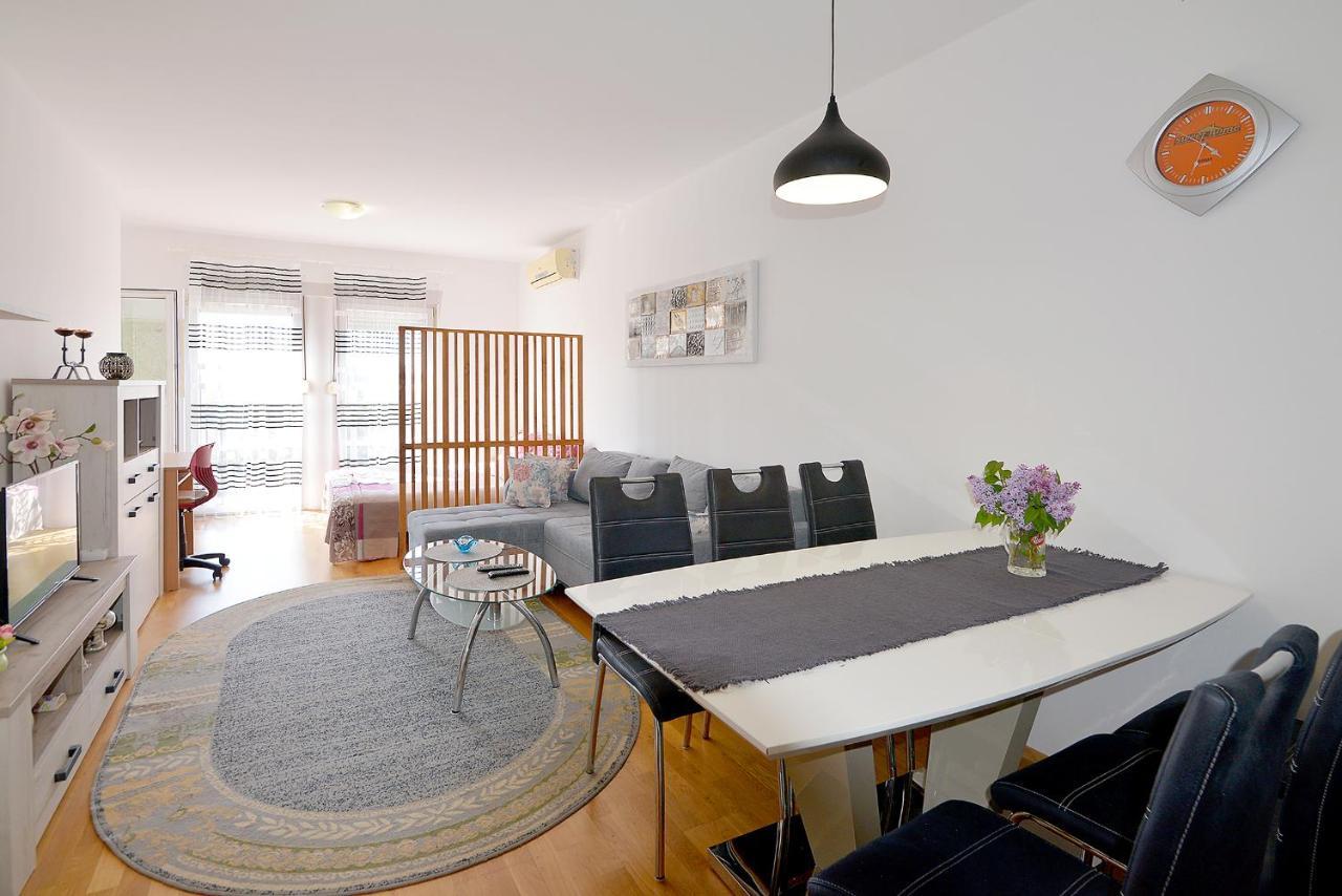 Lungo Mare Apartment With Terrace Pola Esterno foto