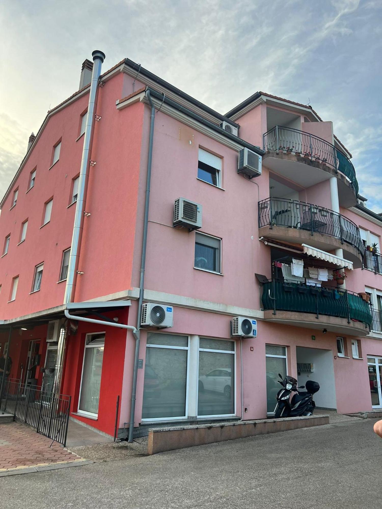 Lungo Mare Apartment With Terrace Pola Esterno foto